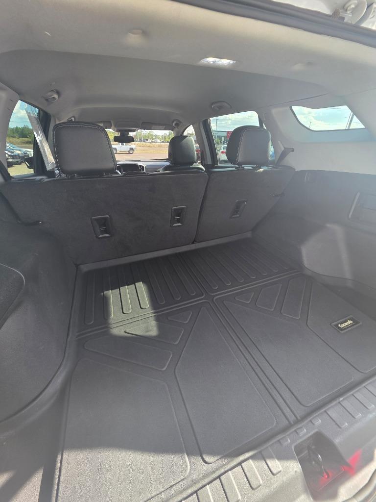 2024 GMC Terrain SLT - Photo 10