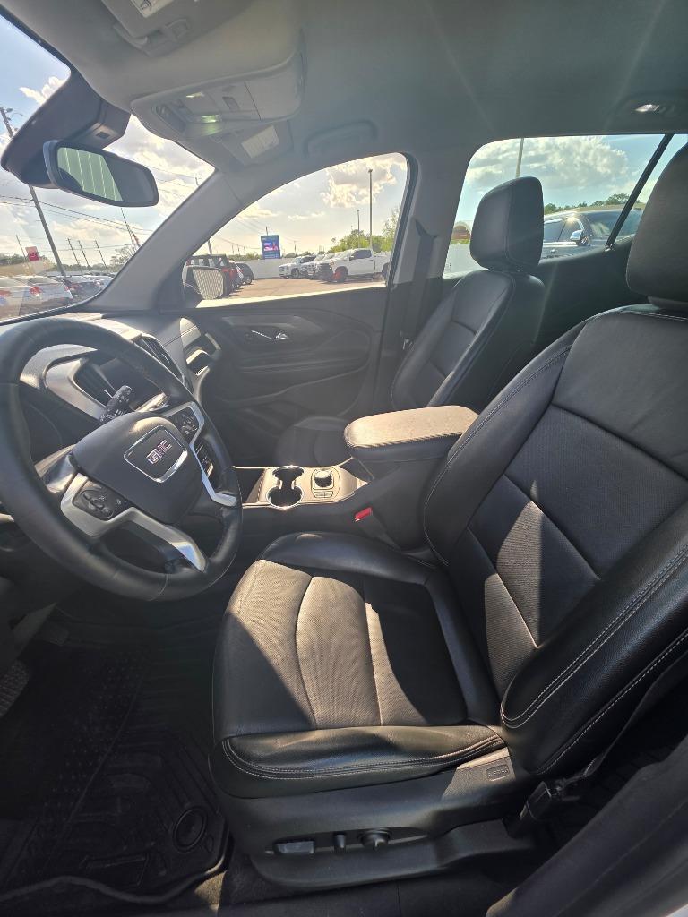 2024 GMC Terrain SLT - Photo 7